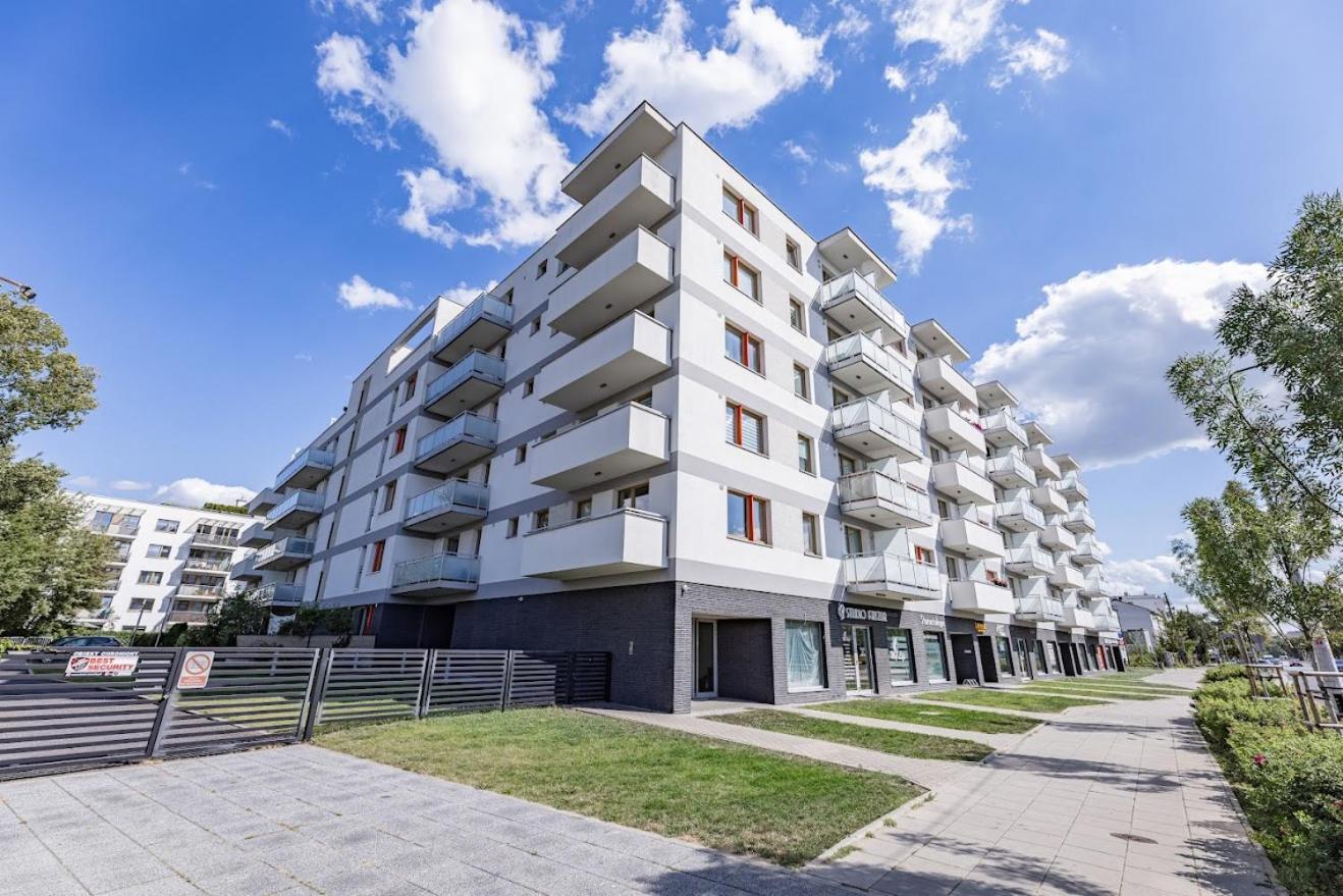 Fajny Apartament Z Parkingiem, Obok Metra. Варшава Екстериор снимка